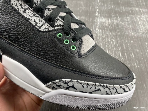 Green Jordan 3 Air Glow CT8532-031 0813